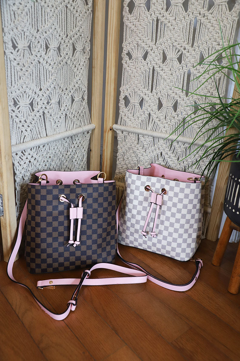The Luxe Checkered Bucket Bag 2.0 - Brown