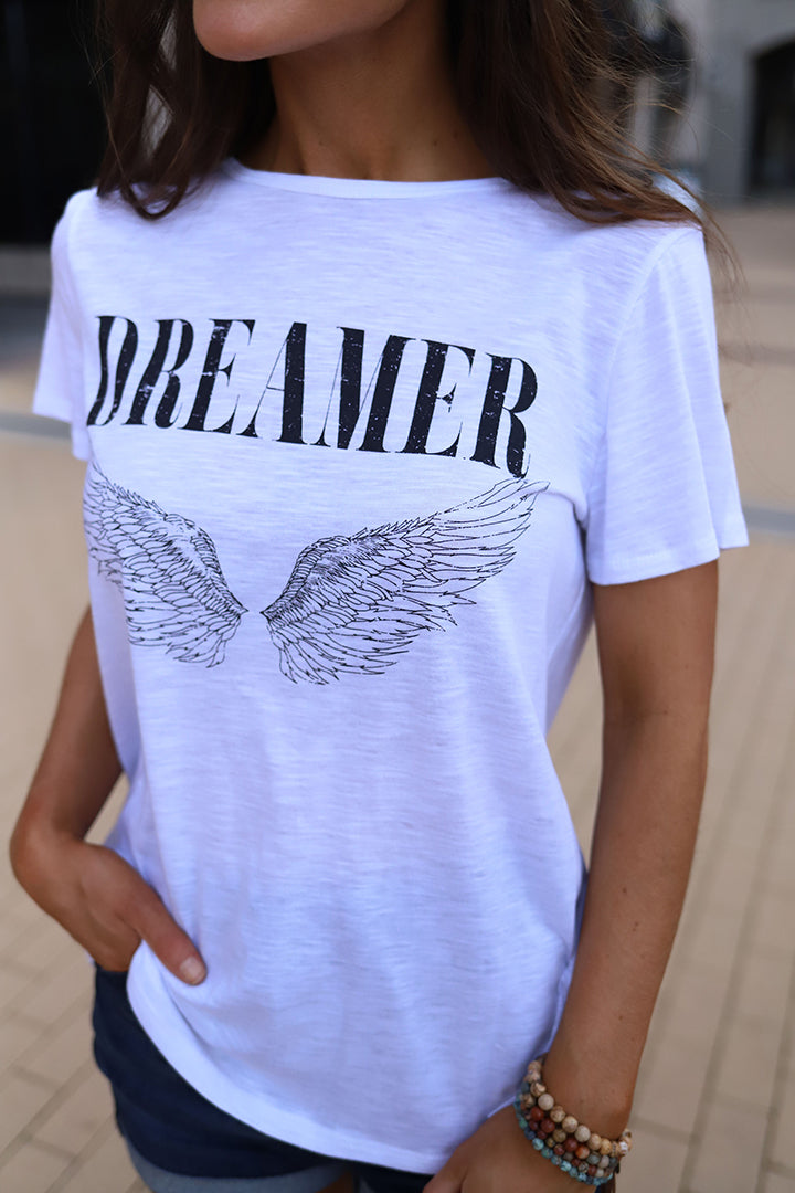 Dreamer Graphic Tee WIth Wings - Barefoot Dreamer