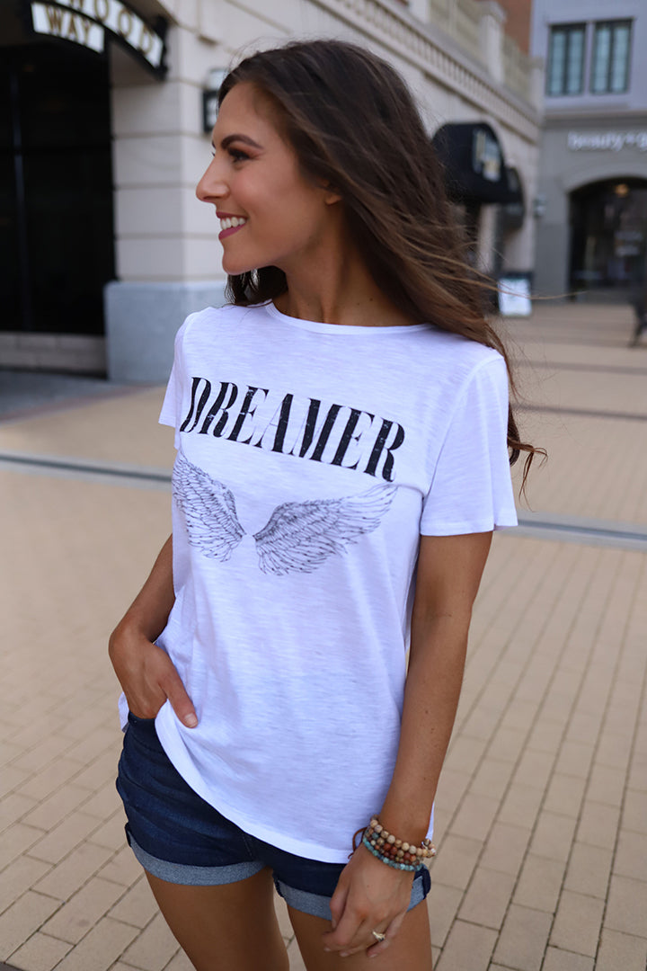 Dreamer Graphic Tee WIth Wings - Barefoot Dreamer