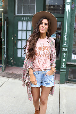 Roam Free Graphic Tee - Peach