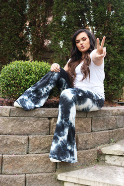 Dream On Fit and Flare Tie Dye Yoga Pants - Barefoot Dreamer