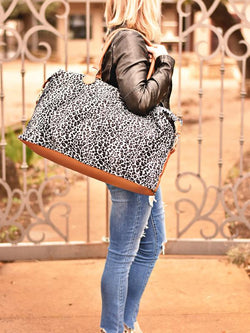 Adriene Leopard Weekender Bag - White - Barefoot Dreamer